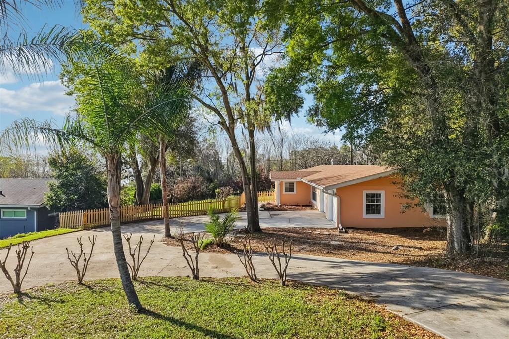 Casa com 3 Quartos à Venda em Howey In The Hills - Flórida - EUA - 8