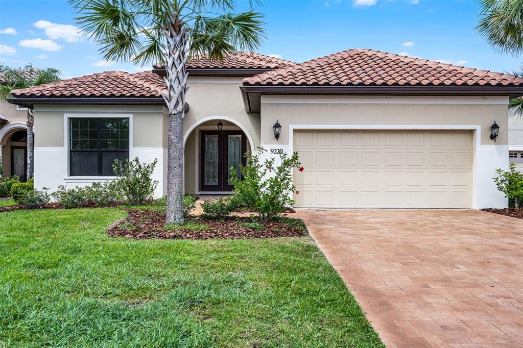 Maison de 3 Chambres à Vendre à Howey In The Hills - Floride - États-Unis - 1