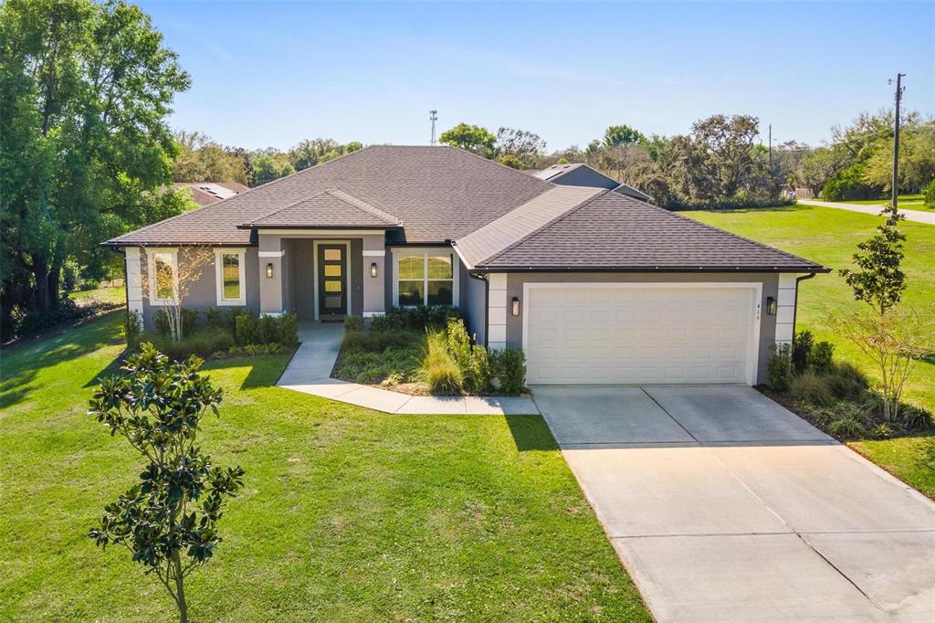 Casa de 3 Dormitorios en Venta en Howey In The Hills - Florida - EE. UU. - 1