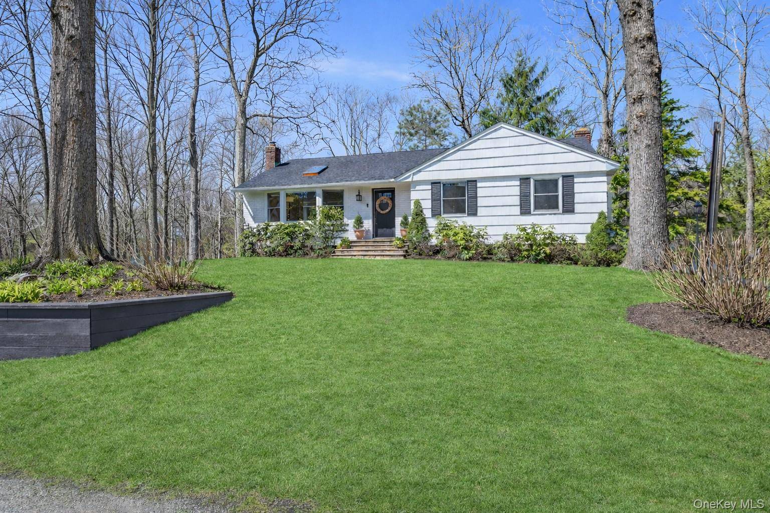 Casa de 3 Dormitorios en Venta en Huntington - Nueva York - EE. UU. - 2