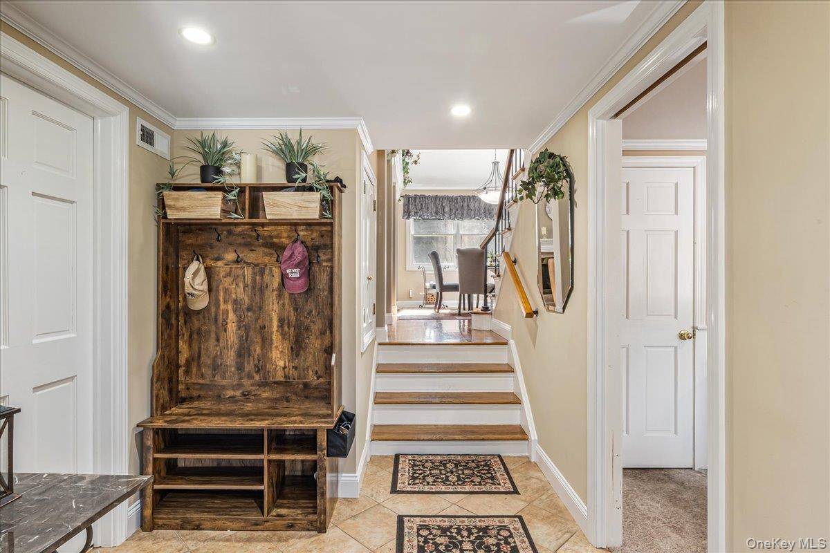 Casa de 3 Dormitorios en Venta en Huntington - Nueva York - EE. UU. - 2