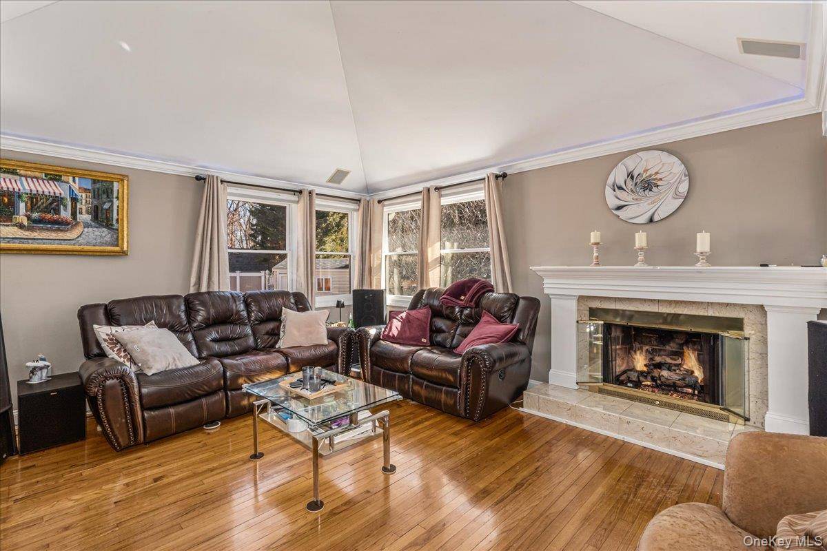Casa de 3 Dormitorios en Venta en Huntington - Nueva York - EE. UU. - 6