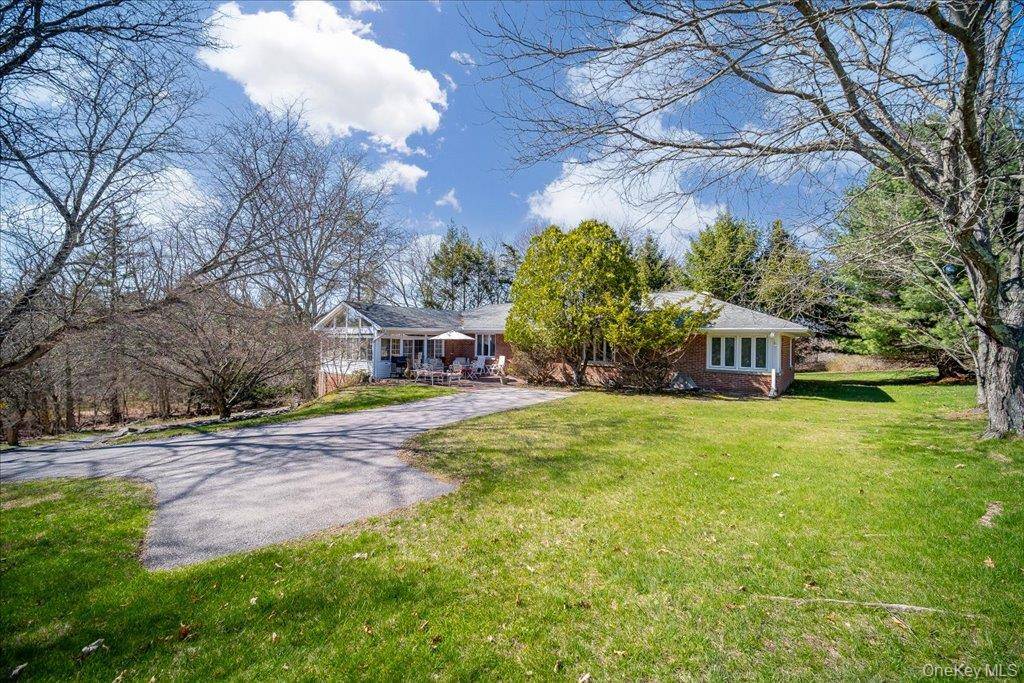 Casa de 3 Dormitorios en Venta en Hyde Park - Nueva York - EE. UU. - 3