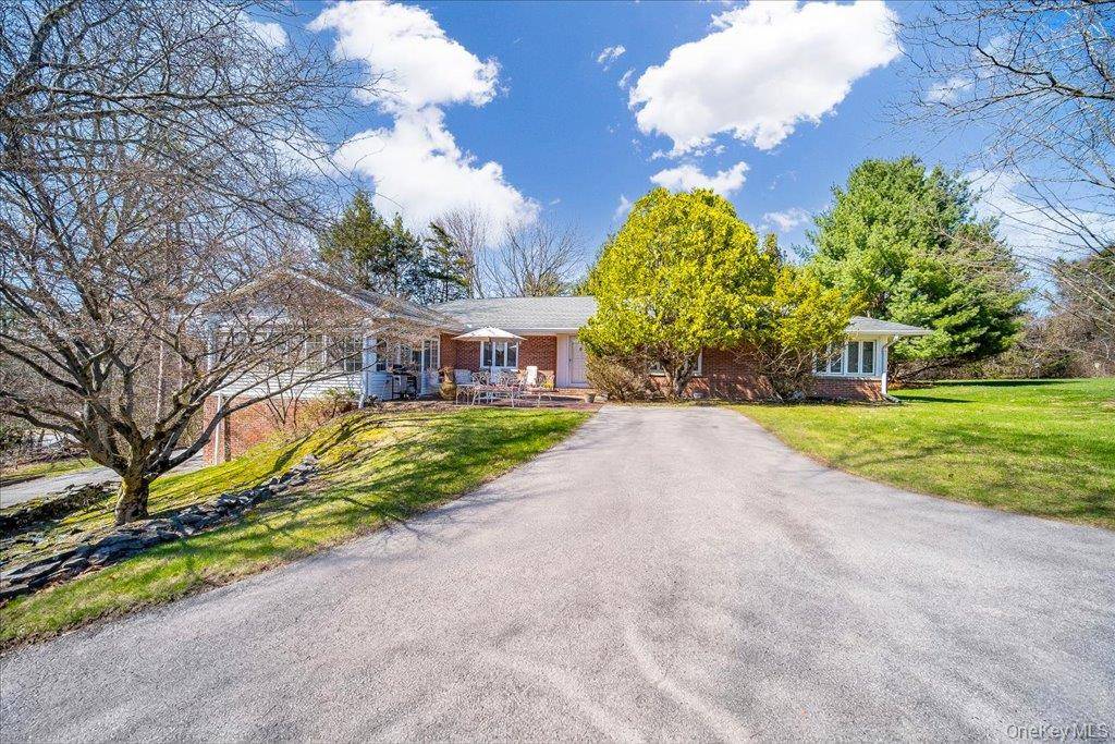 Casa de 3 Dormitorios en Venta en Hyde Park - Nueva York - EE. UU. - 5