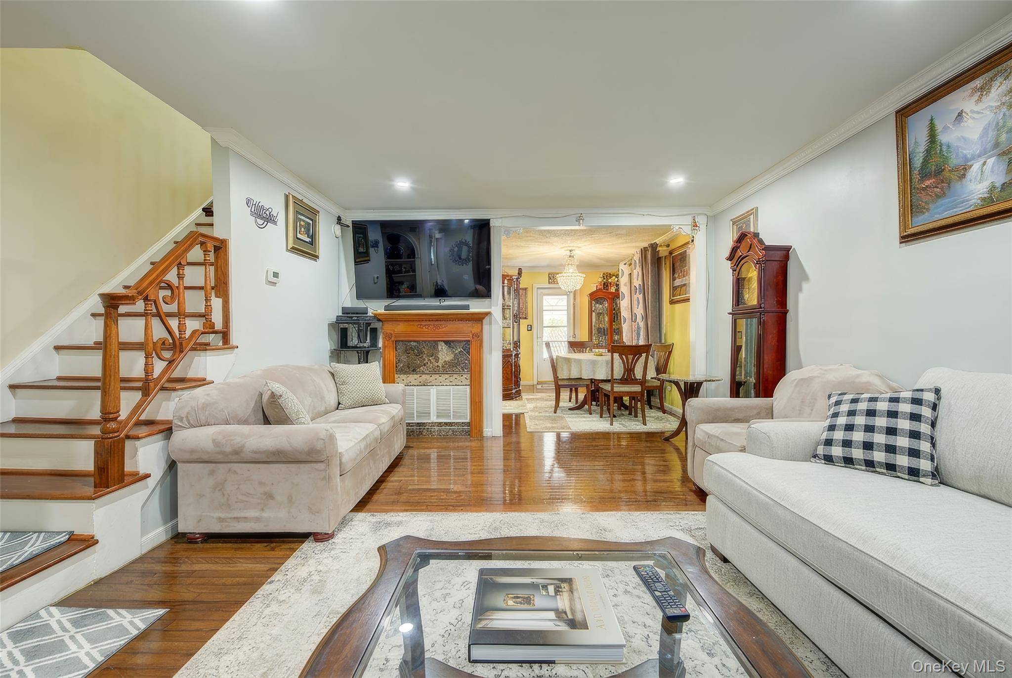 Casa de 3 Dormitorios en Venta en Jamaica - Nueva York - EE. UU. - 4