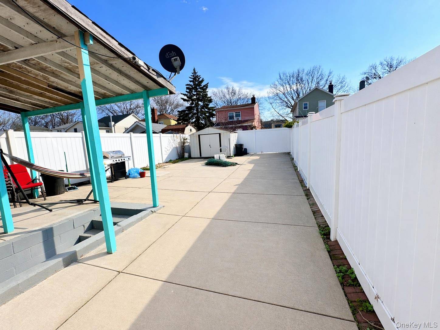 3 Bedroom Home for Sale in Jamaica - New York - USA - 4