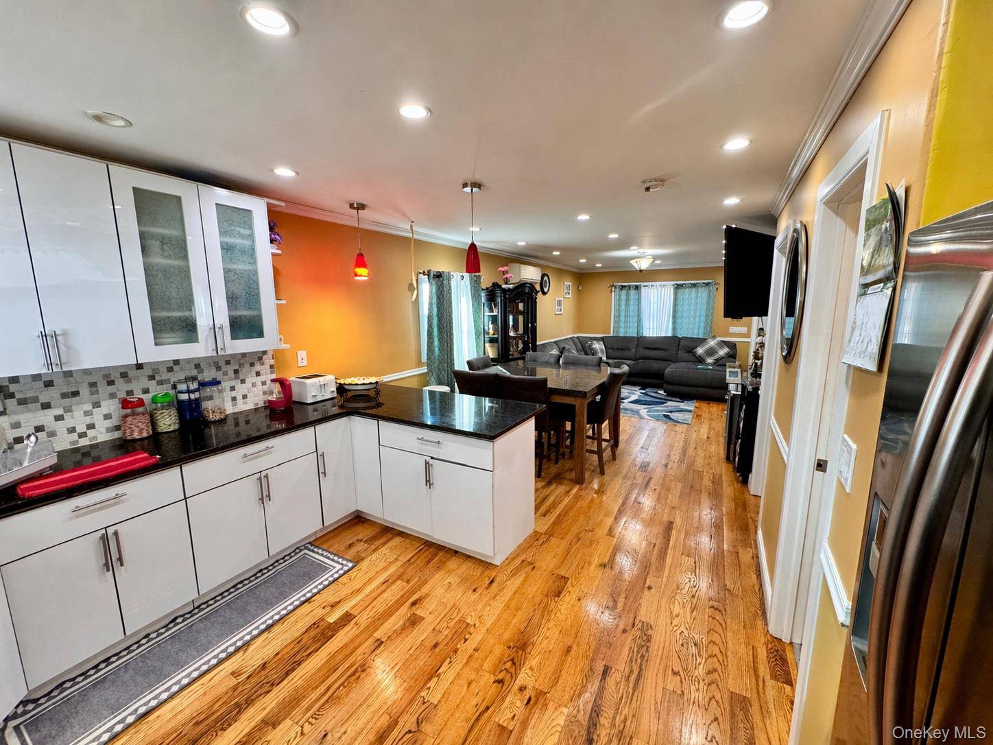 3 Bedroom Home for Sale in Jamaica - New York - USA - 5