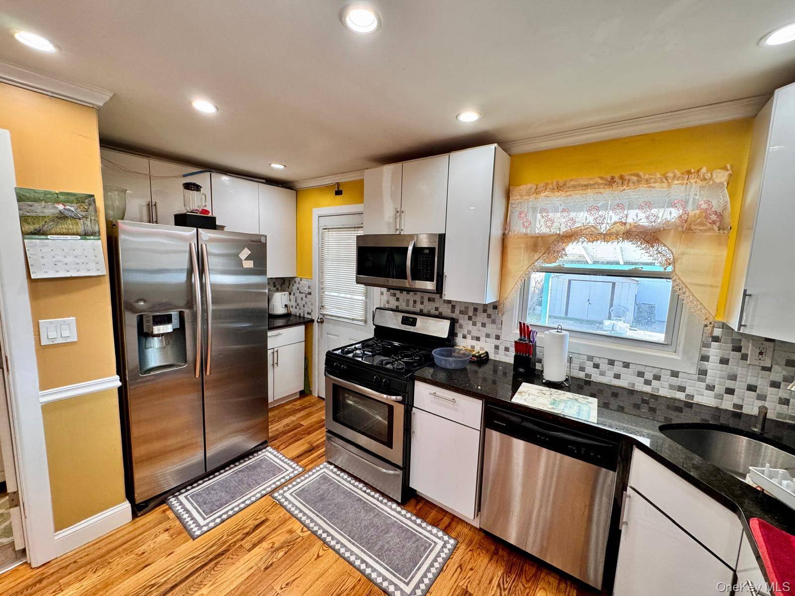 3 Bedroom Home for Sale in Jamaica - New York - USA - 6