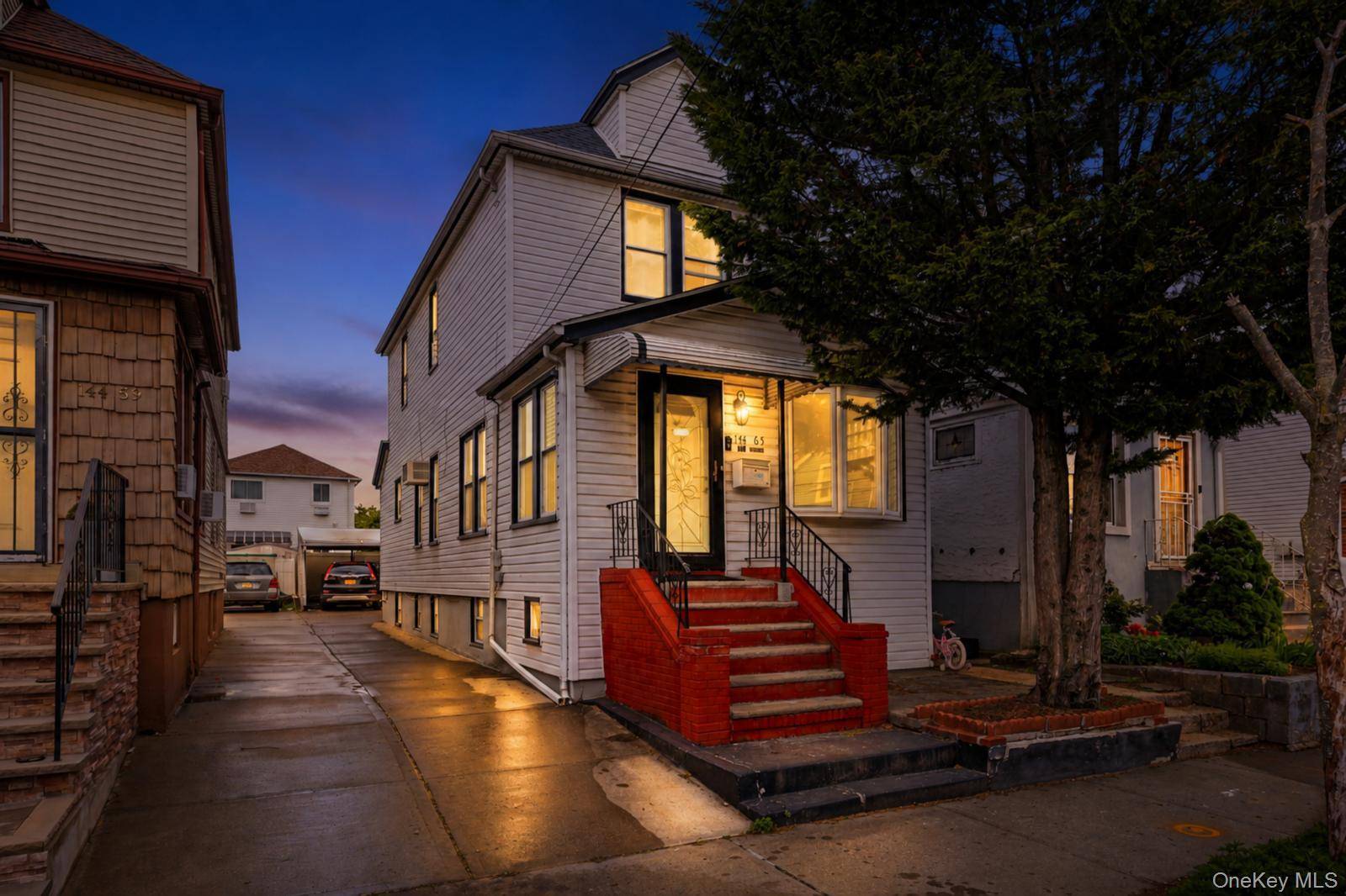 3 Bedroom Home for Sale in Jamaica - New York - USA - 1