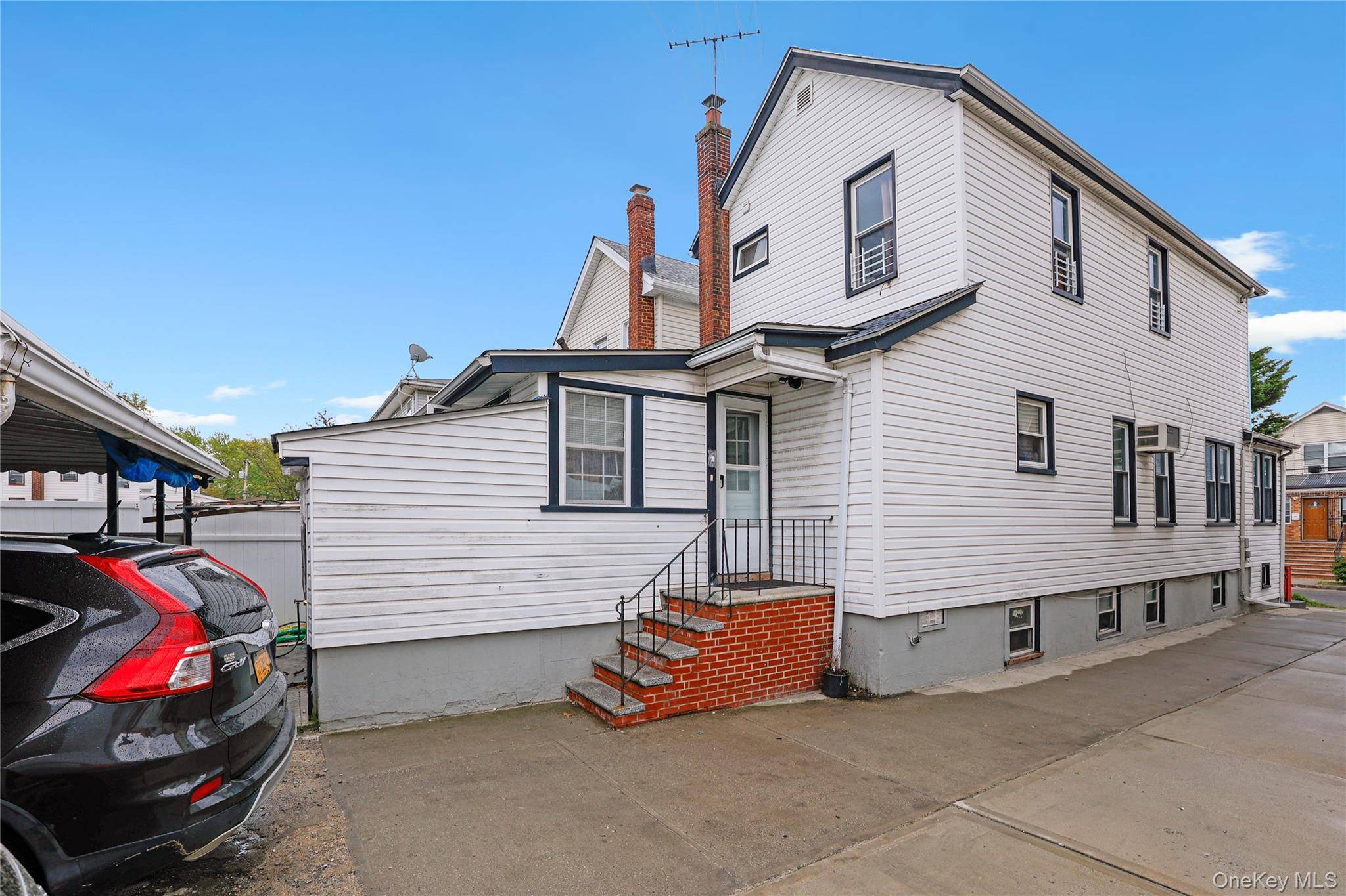 3 Bedroom Home for Sale in Jamaica - New York - USA - 3