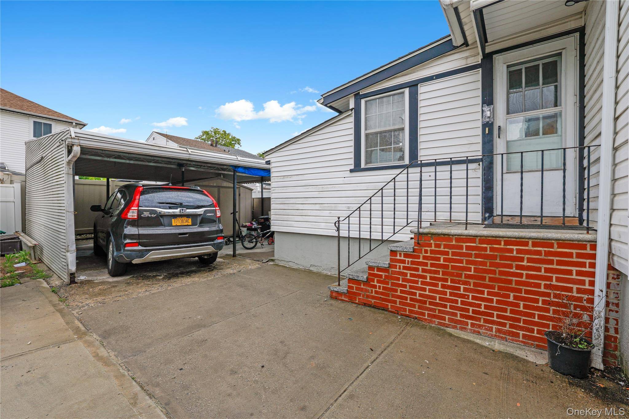 3 Bedroom Home for Sale in Jamaica - New York - USA - 5