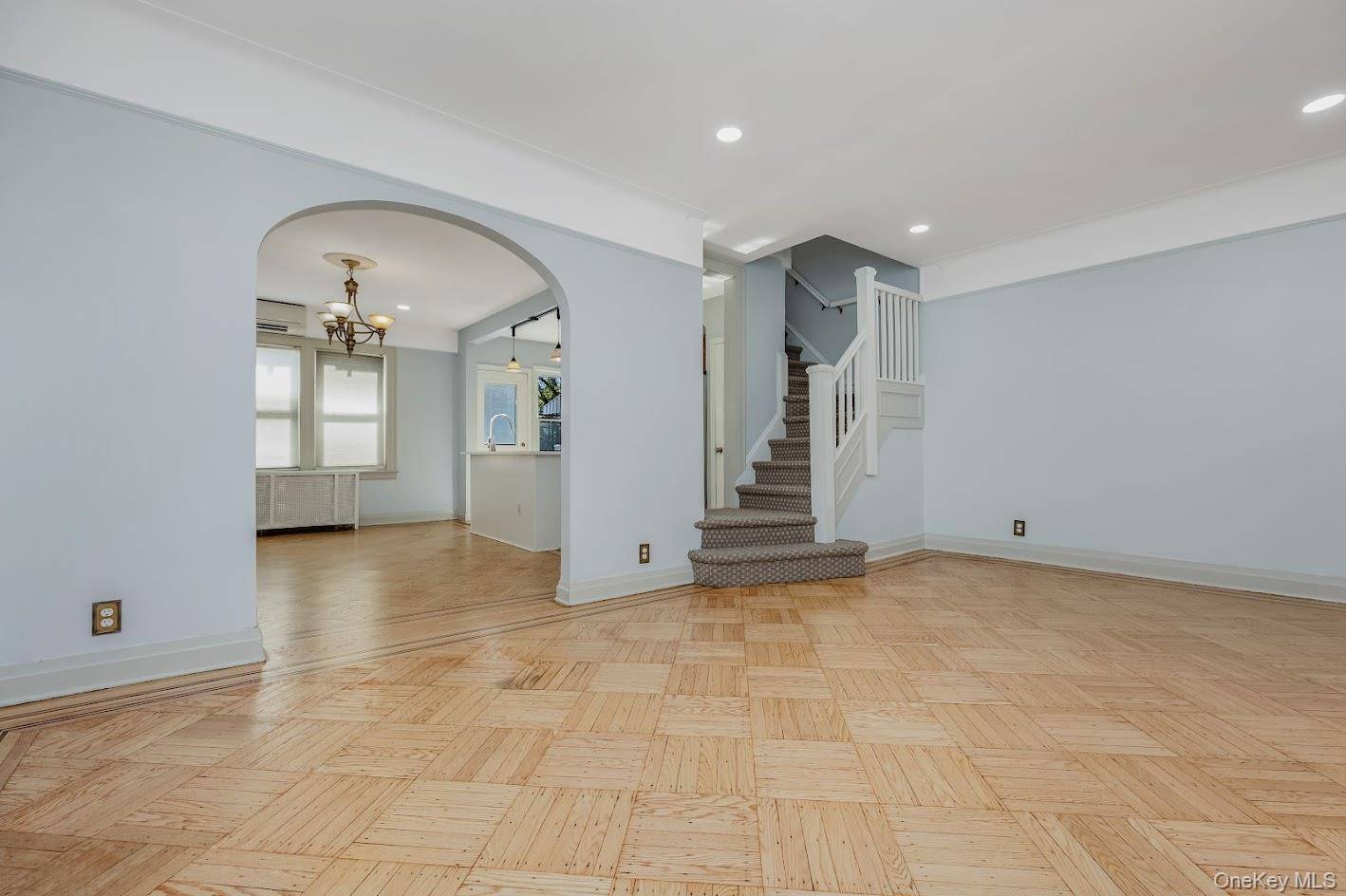 3 Bedroom Home for Sale in Jamaica - New York - USA - 2