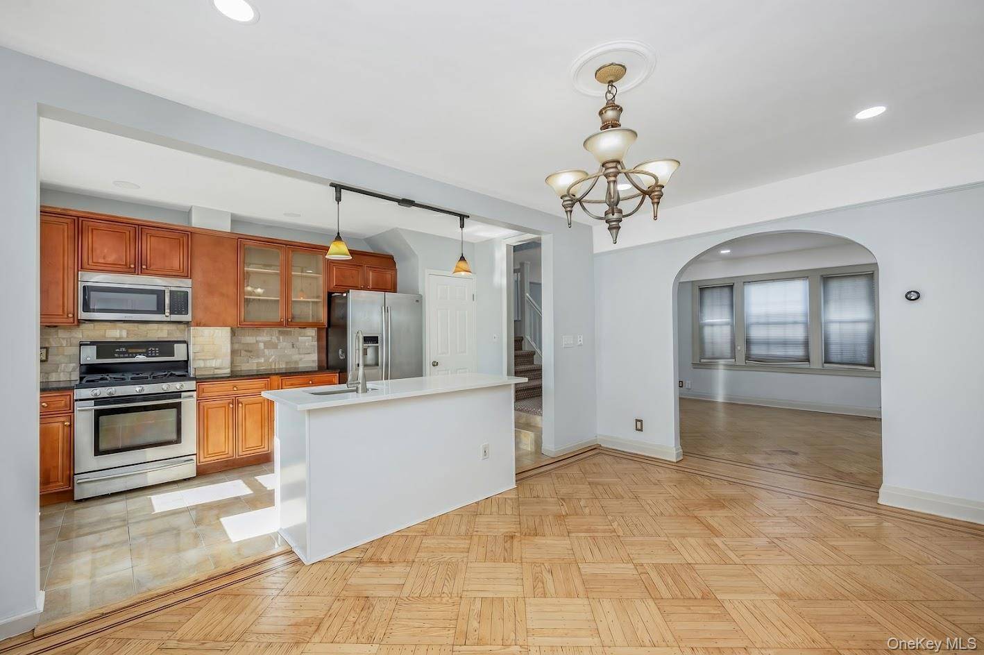 3 Bedroom Home for Sale in Jamaica - New York - USA - 4