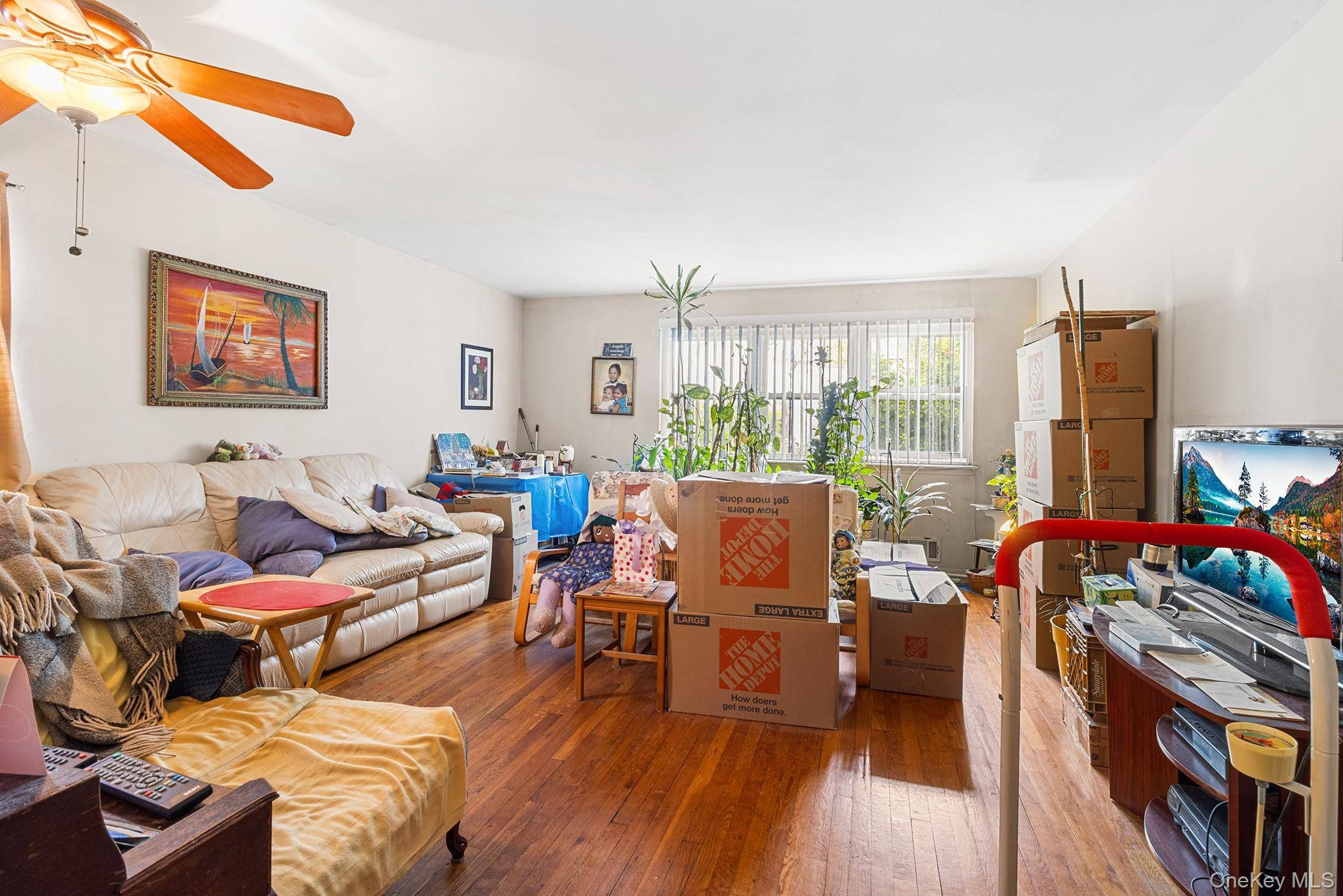 Casa de 3 Dormitorios en Venta en Jamaica - Nueva York - EE. UU. - 3