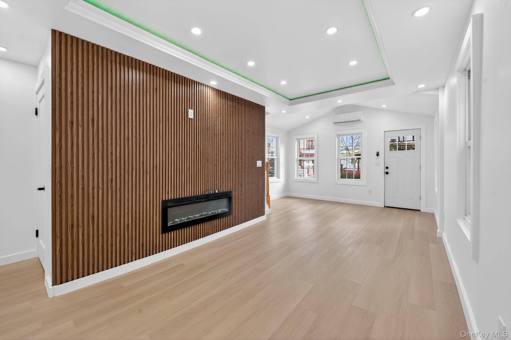 Casa de 3 Dormitorios en Venta en Jamaica - Nueva York - EE. UU. - 5