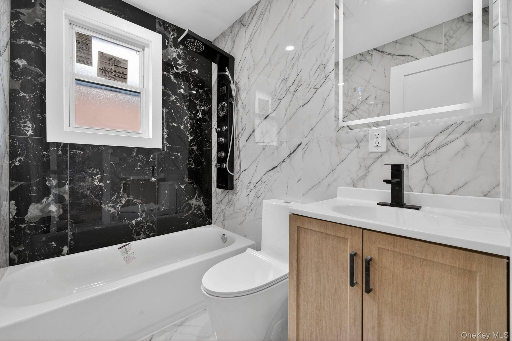 Casa de 3 Dormitorios en Venta en Jamaica - Nueva York - EE. UU. - 6