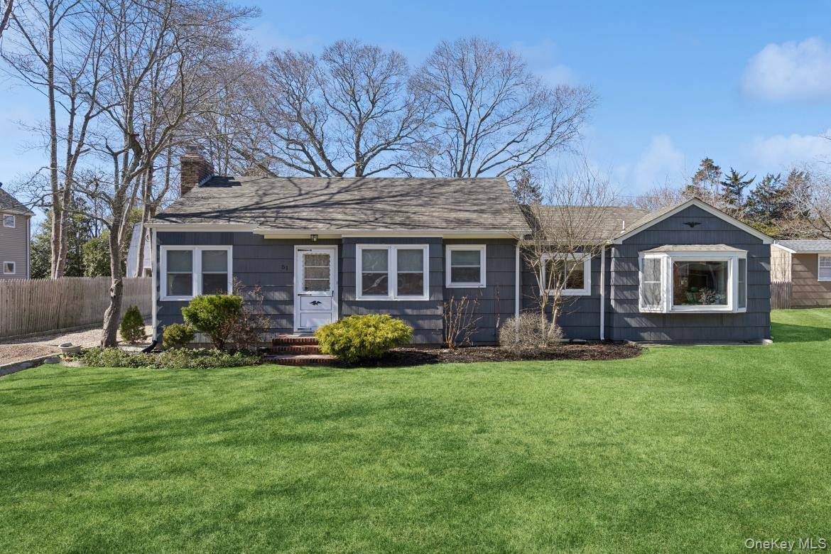 3 Bedroom Home for Sale in Jamesport - New York - USA - 1