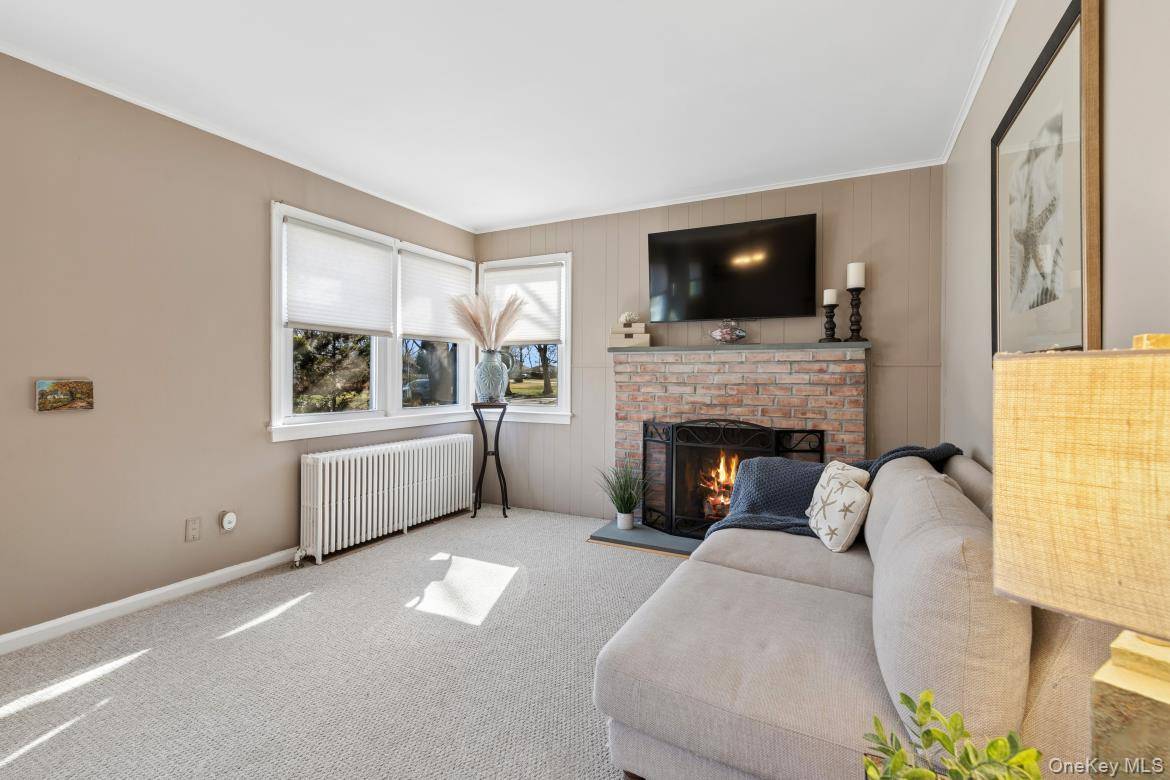 3 Bedroom Home for Sale in Jamesport - New York - USA - 2