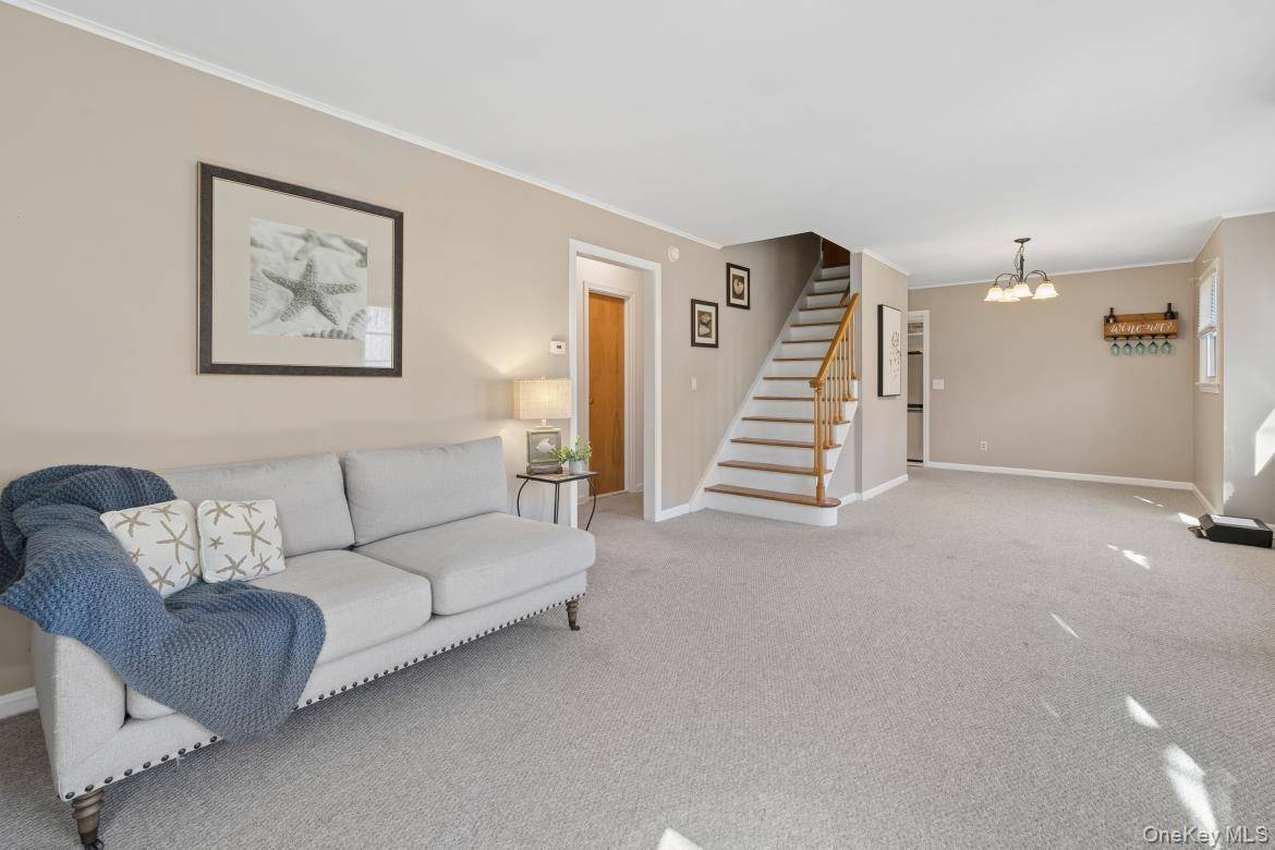 3 Bedroom Home for Sale in Jamesport - New York - USA - 3