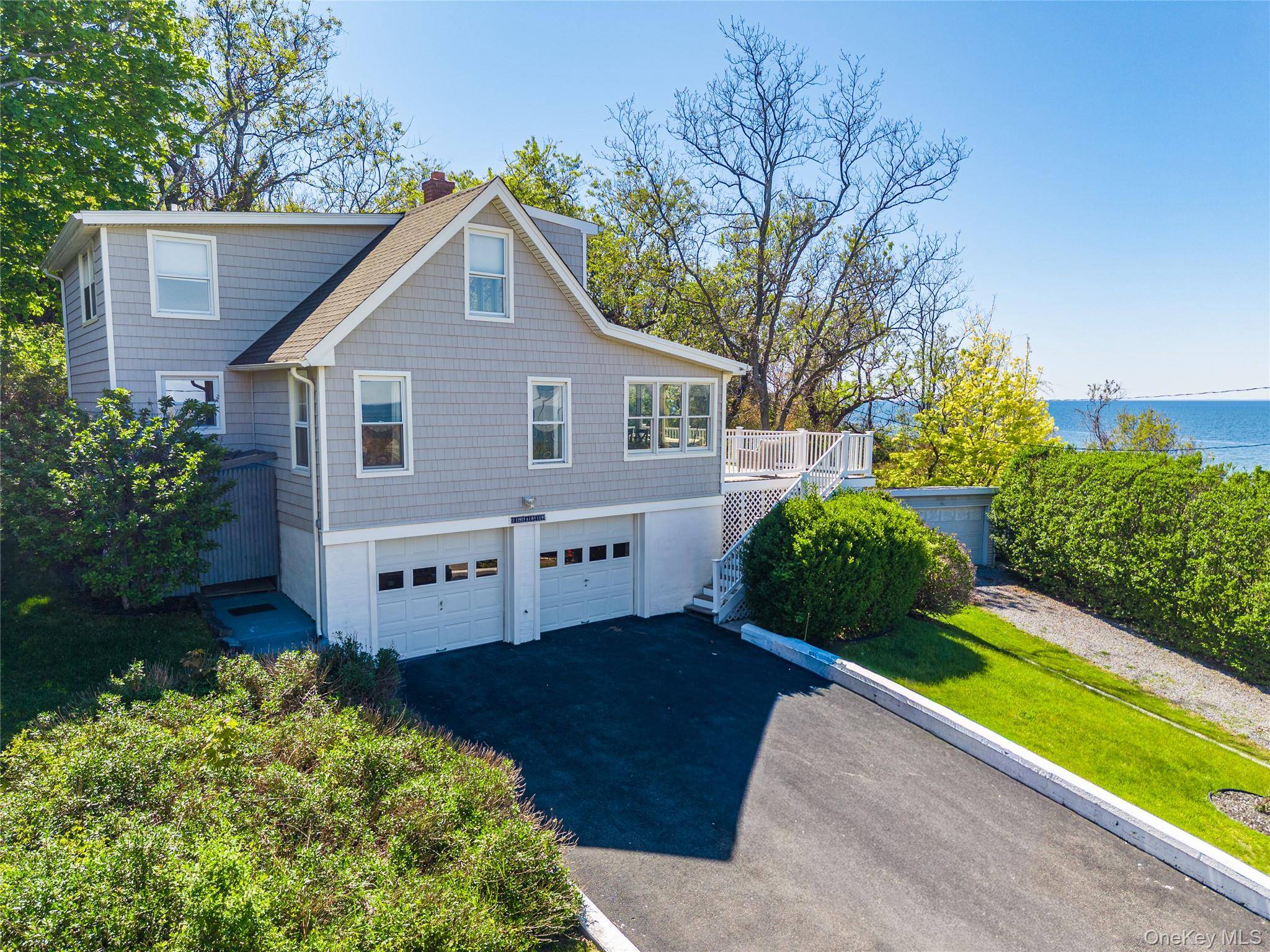 3 Bedroom Home for Sale in Jamesport - New York - USA - 3