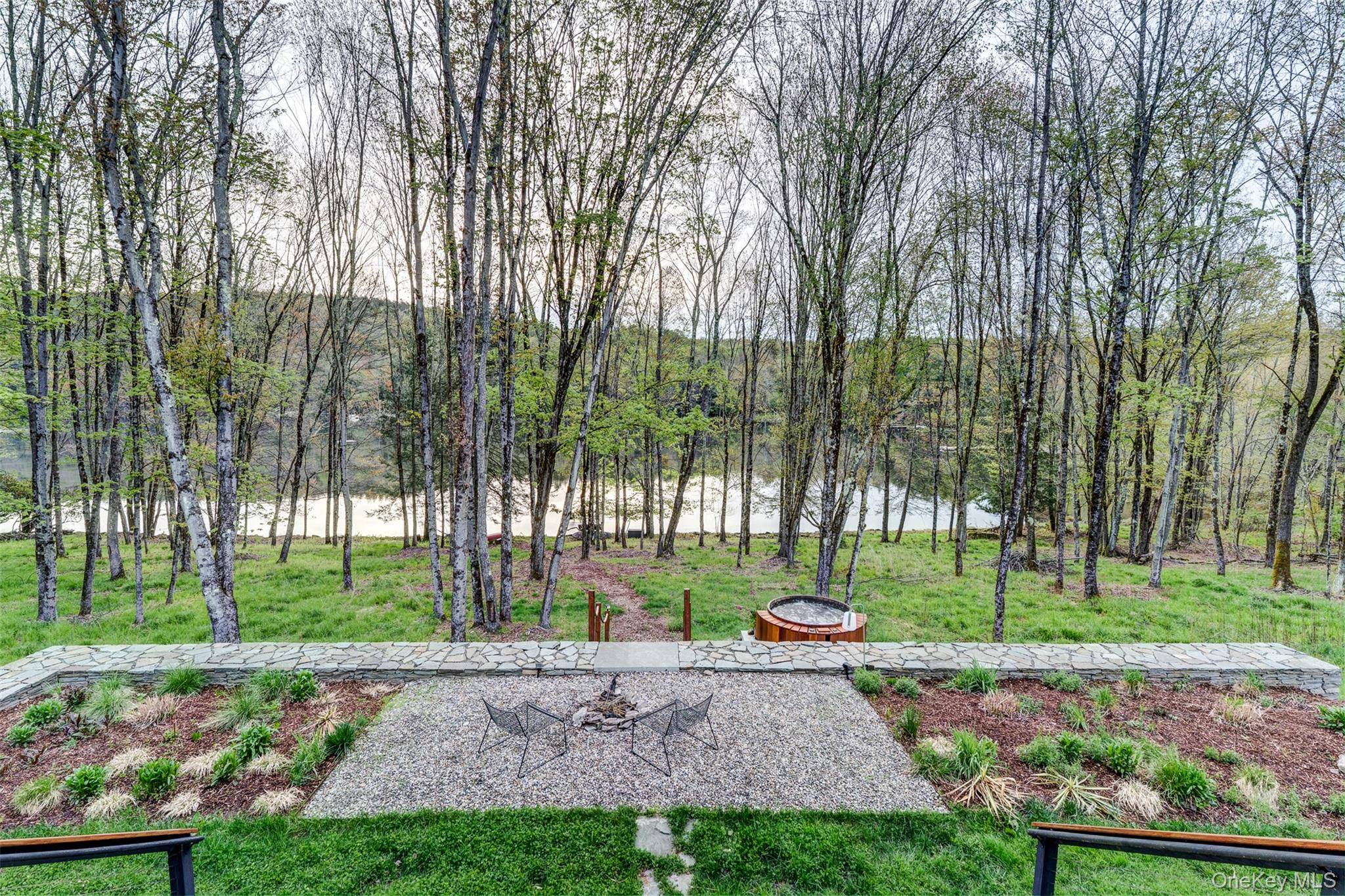 Casa de 3 Dormitorios en Venta en Kenoza Lake - Nueva York - EE. UU. - 6