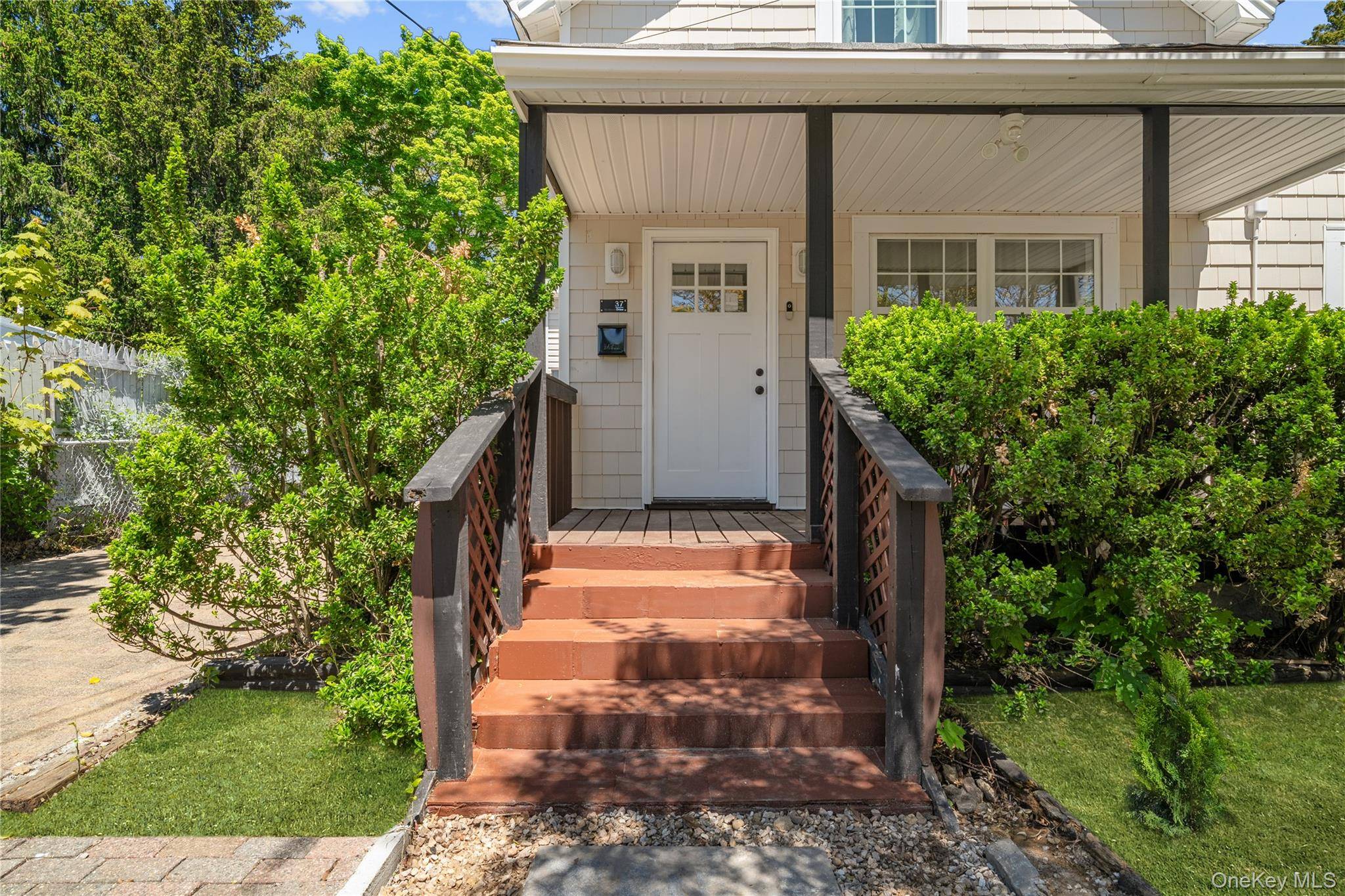 Casa de 3 Dormitorios en Venta en Kings Park - Nueva York - EE. UU. - 3