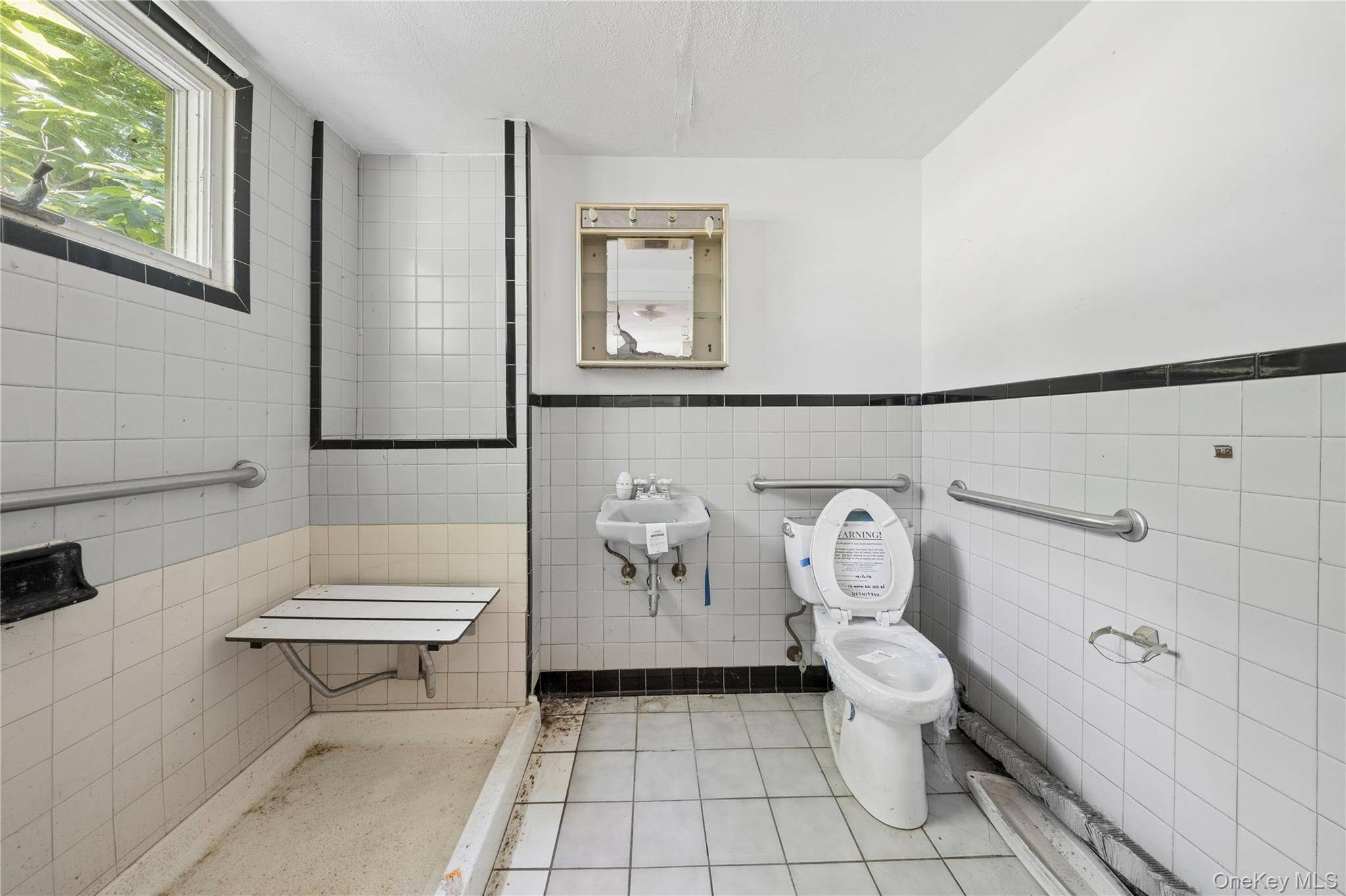 Casa com 3 Quartos à Venda em Lagrangeville - Nova Iorque - EUA - 8