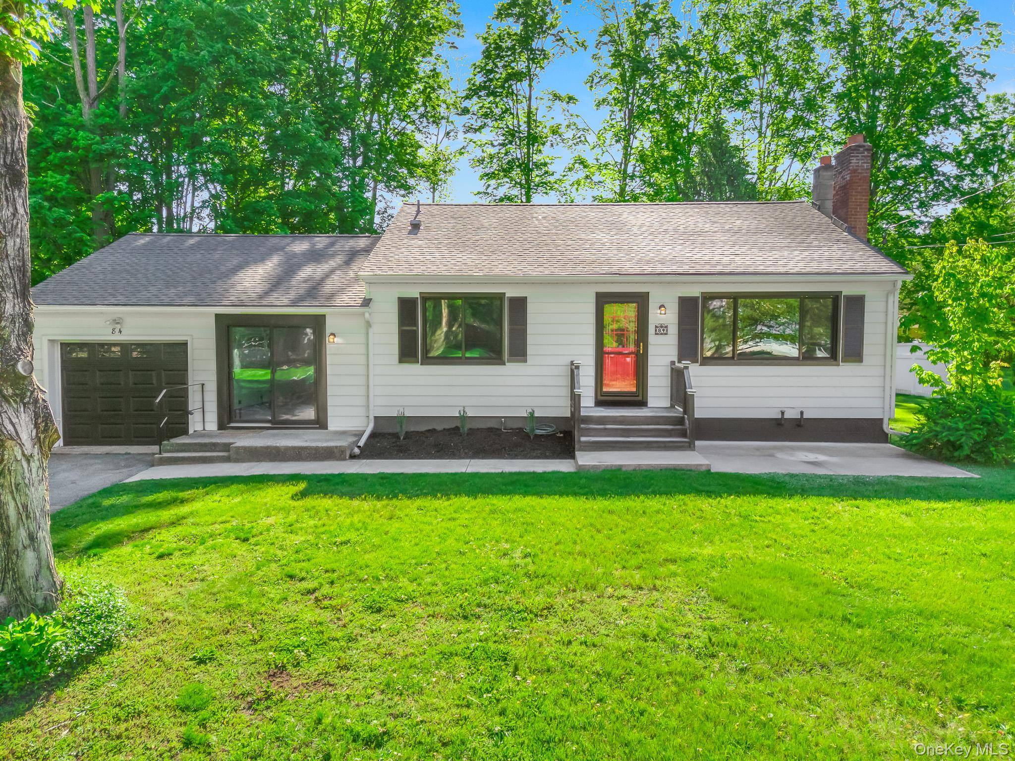 Casa de 3 Dormitorios en Venta en Lagrangeville - Nueva York - EE. UU. - 1