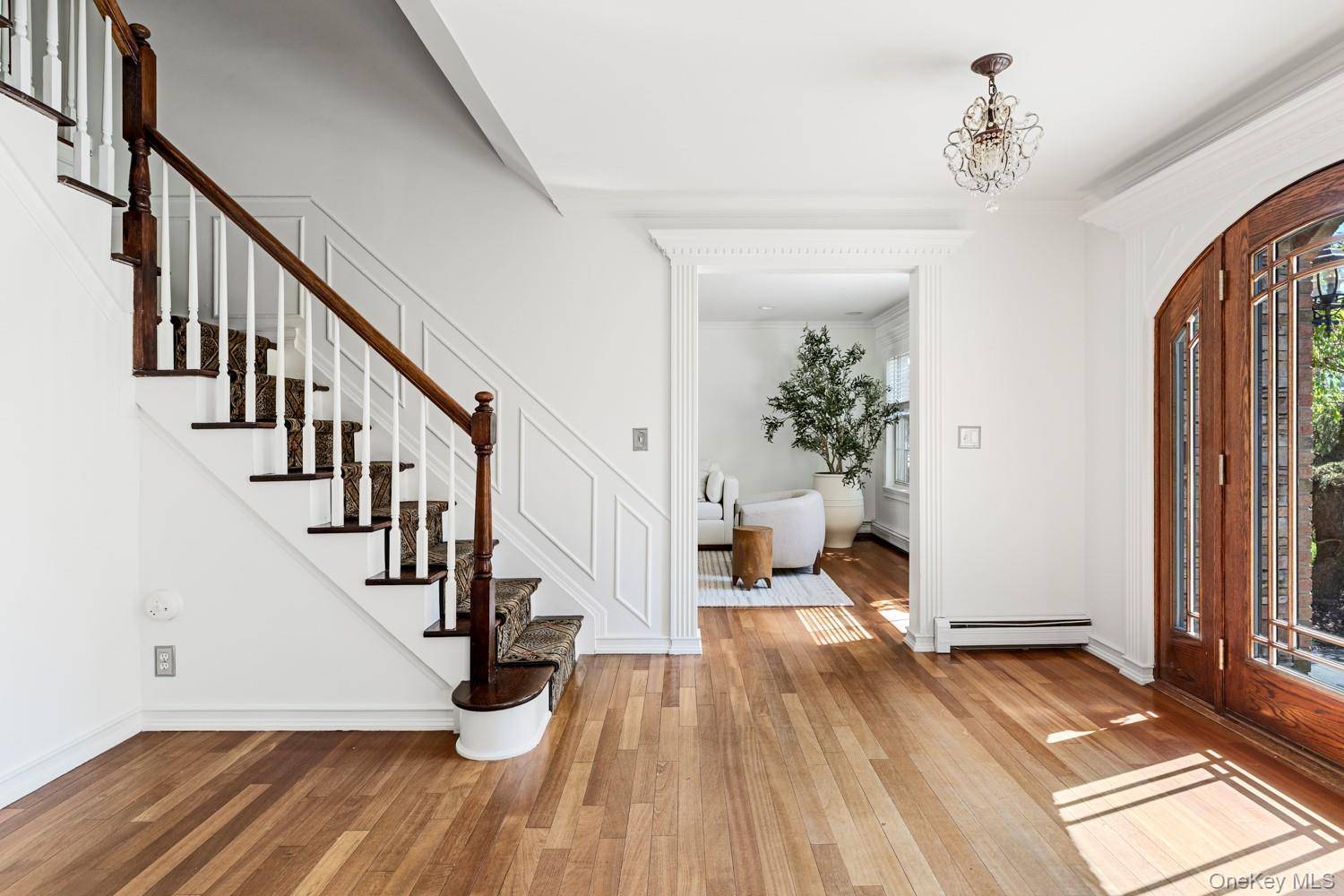 Casa de 3 Dormitorios en Venta en Lake Grove - Nueva York - EE. UU. - 4
