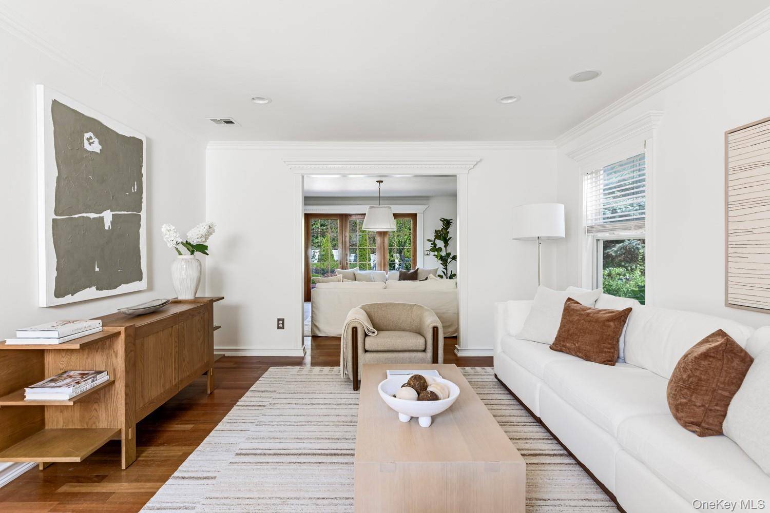 Casa de 3 Dormitorios en Venta en Lake Grove - Nueva York - EE. UU. - 5