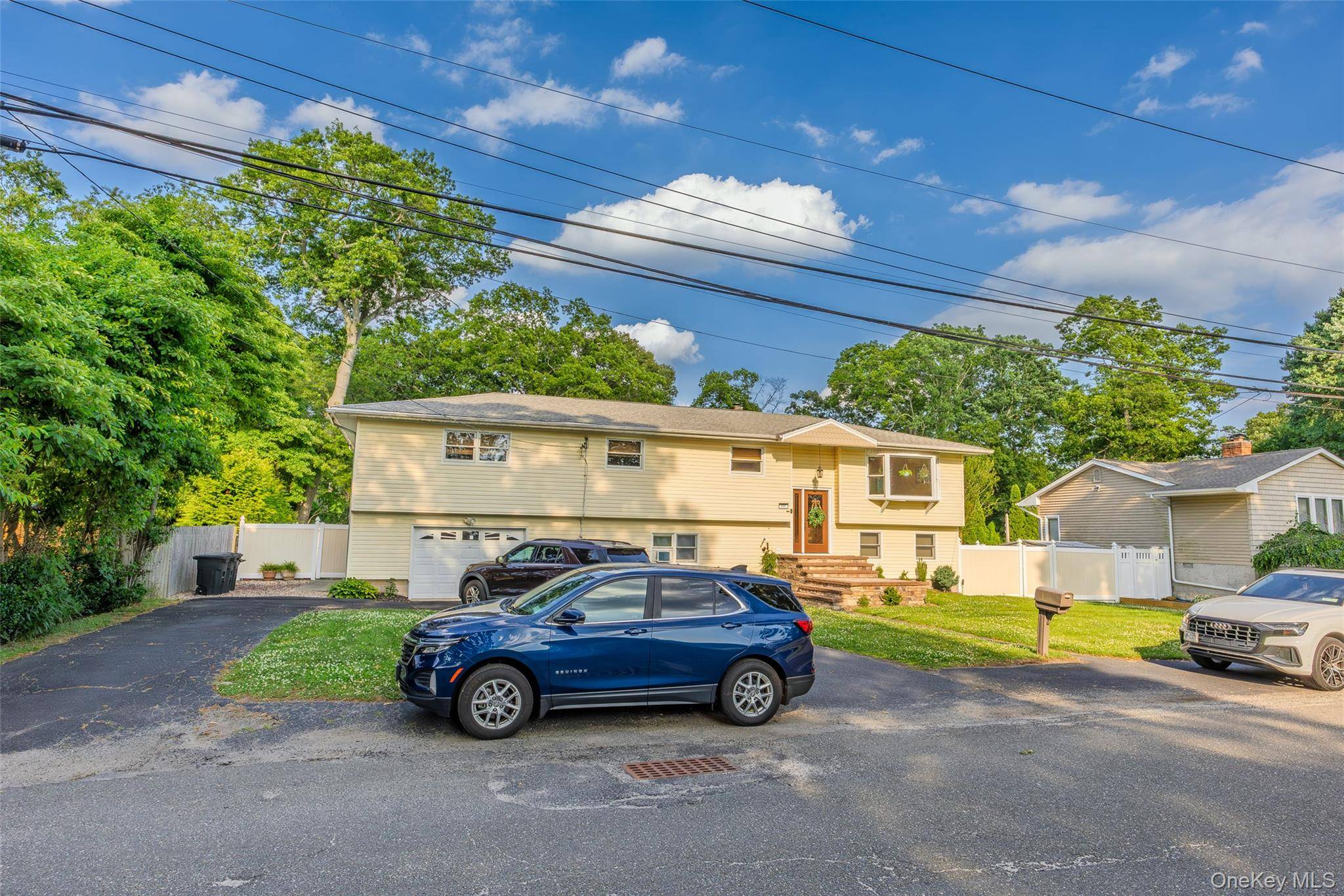 Maison de 3 Chambres à Vendre à Lake Ronkonkoma, New York, États-Unis - 5