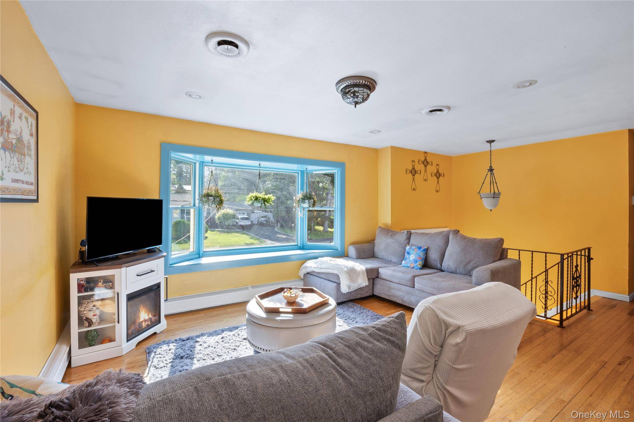 Maison de 3 Chambres à Vendre à Lake Ronkonkoma, New York, États-Unis - 8