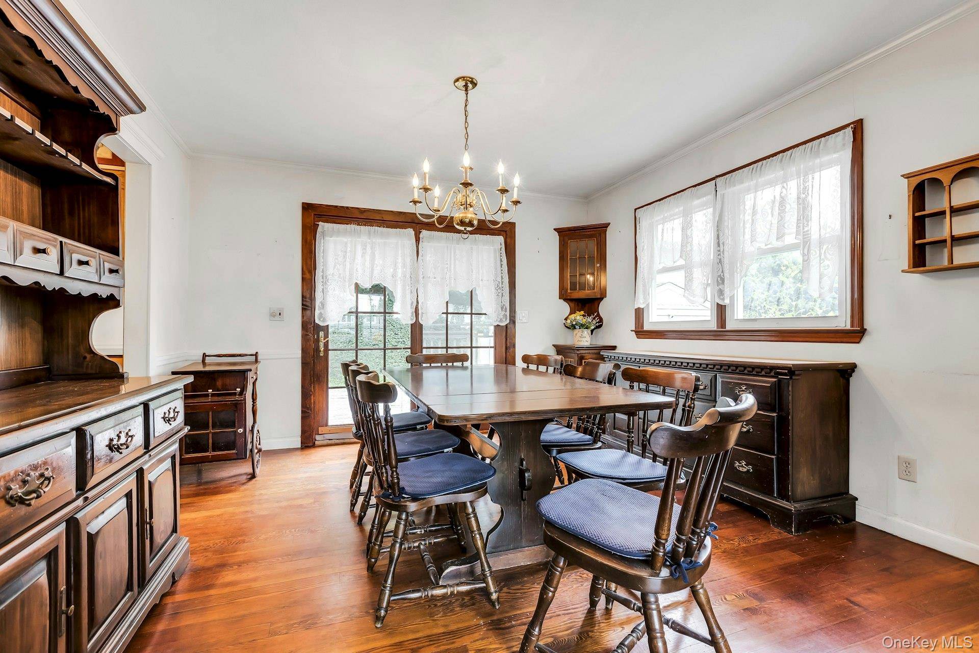 Maison de 3 Chambres à Vendre à Lake Ronkonkoma, New York, États-Unis - 8