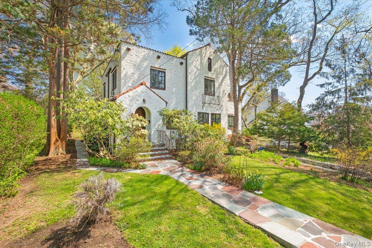 Casa de 3 Dormitorios en Venta en Larchmont - Nueva York - EE. UU. - 2