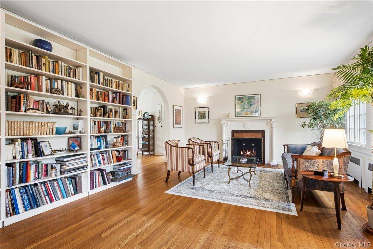 Casa de 3 Dormitorios en Venta en Larchmont - Nueva York - EE. UU. - 6