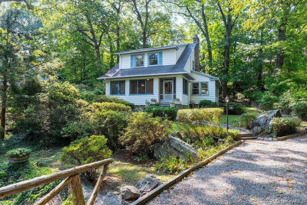 Casa de 3 Dormitorios en Venta en Larchmont - Nueva York - EE. UU. - 1
