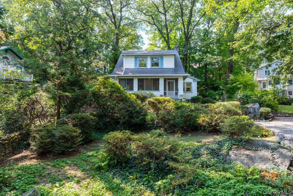 Casa de 3 Dormitorios en Venta en Larchmont - Nueva York - EE. UU. - 2