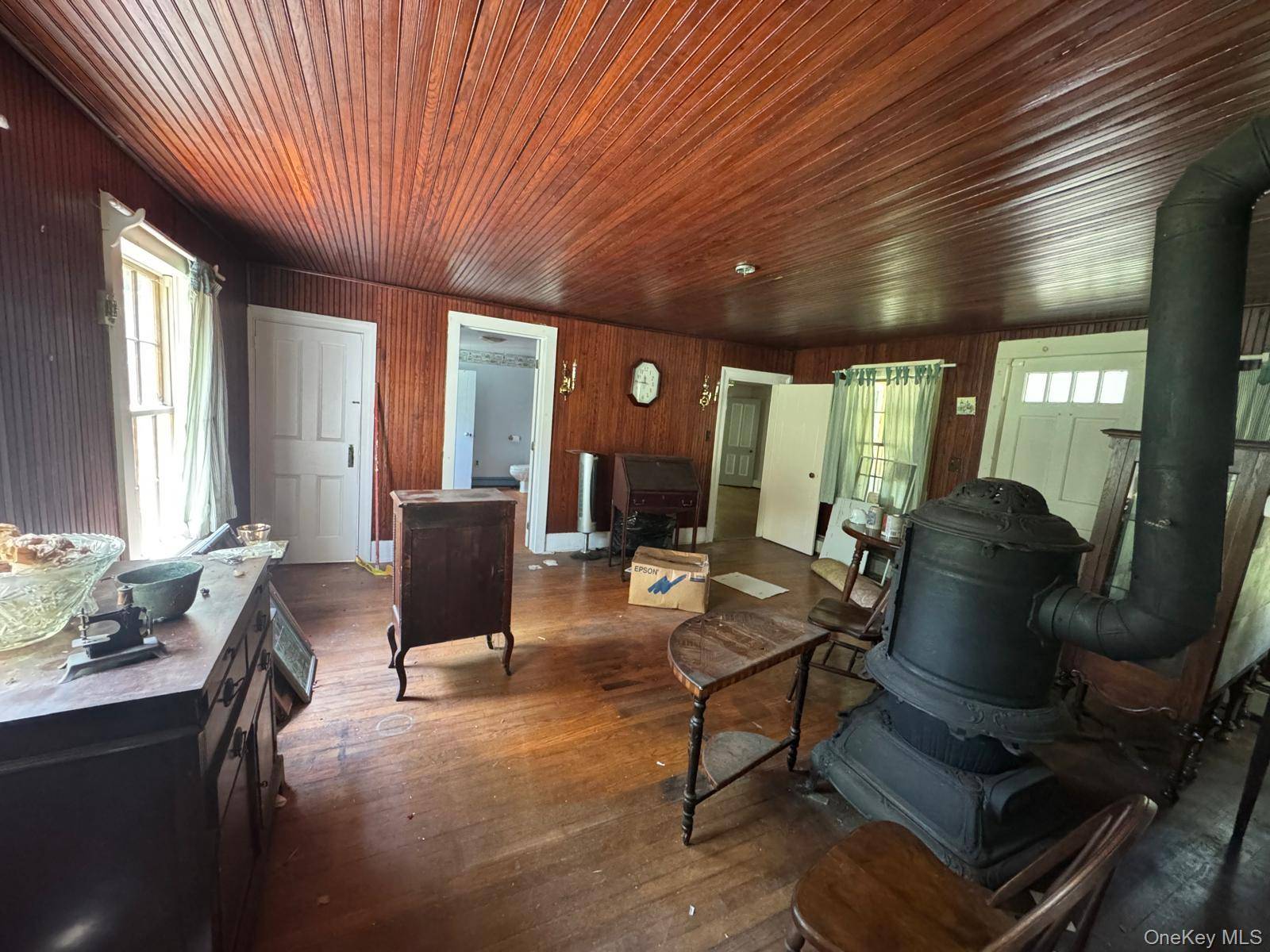 Casa de 3 Dormitorios en Venta en Laurel - Nueva York - EE. UU. - 7