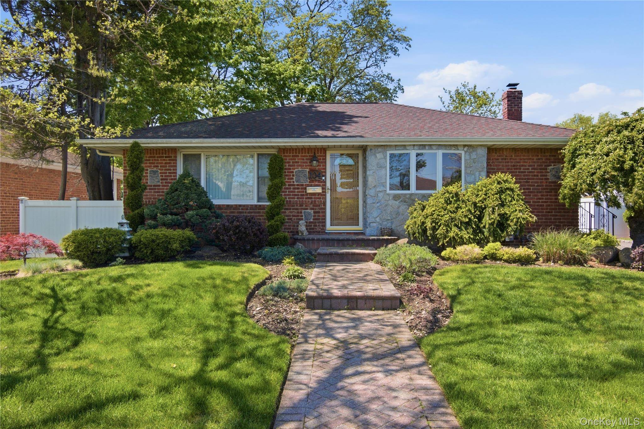 Casa com 3 Quartos à Venda em Levittown - Nova Iorque - EUA - 4