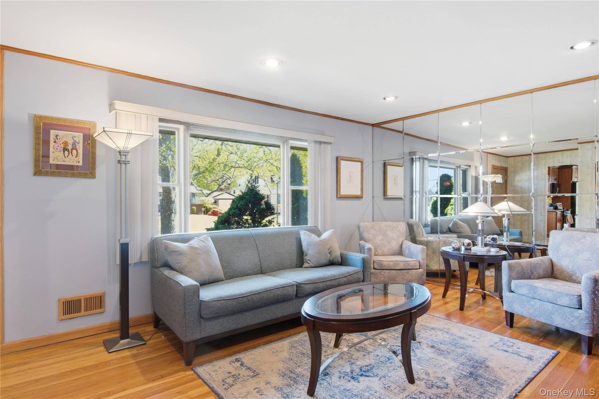 Casa com 3 Quartos à Venda em Levittown - Nova Iorque - EUA - 6