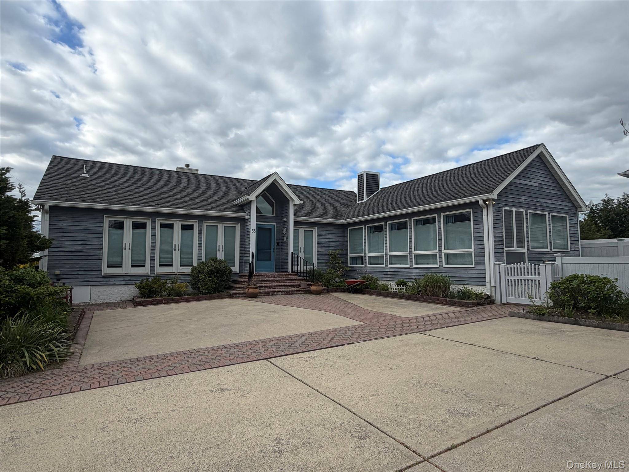 3 Bedroom Home for Sale in Lido Beach - New York - USA - 1