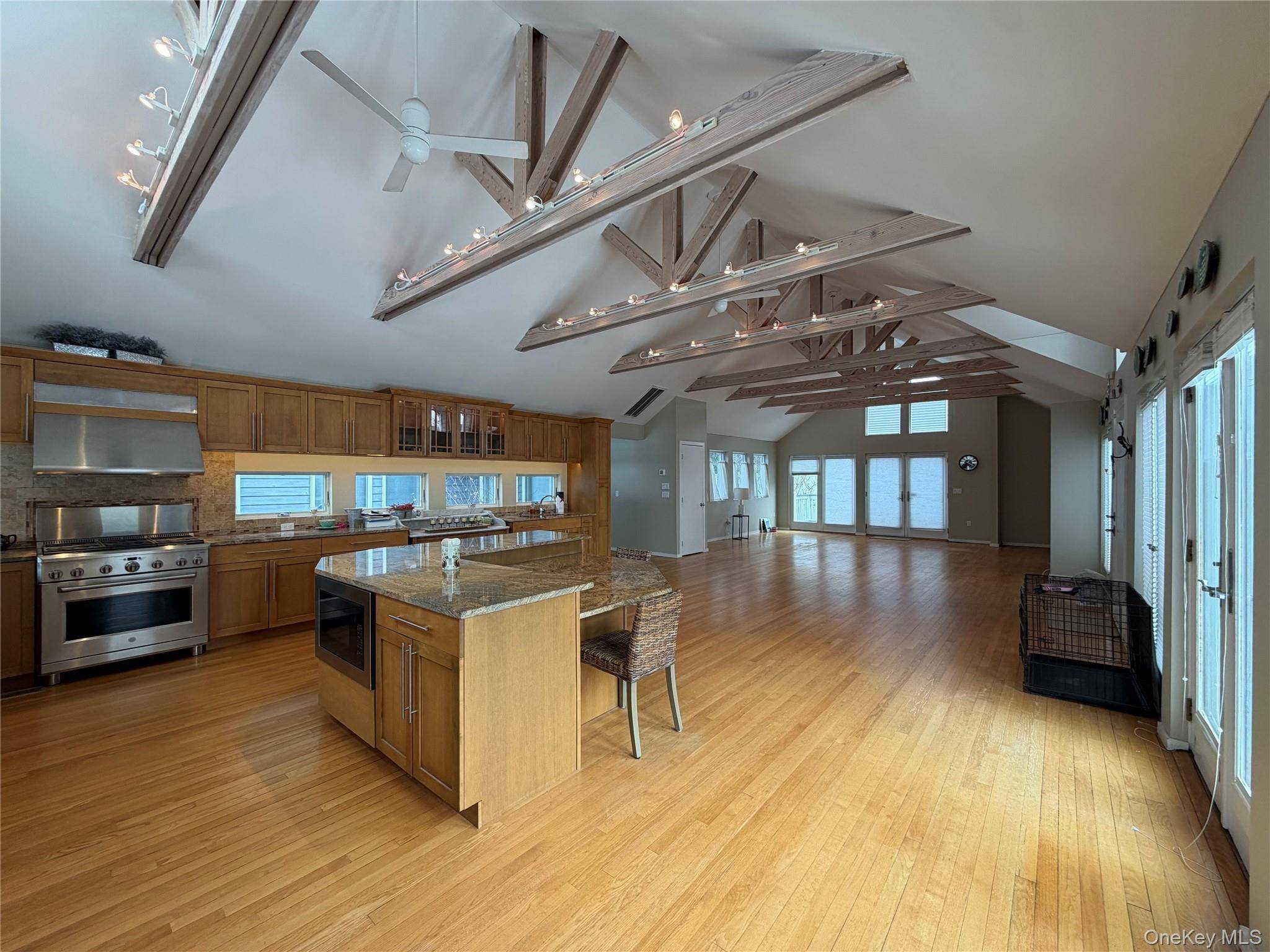 3 Bedroom Home for Sale in Lido Beach - New York - USA - 5