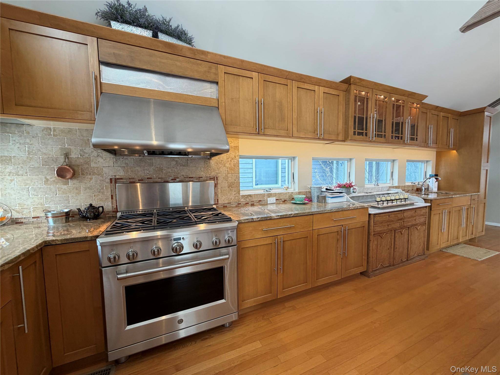 3 Bedroom Home for Sale in Lido Beach - New York - USA - 7