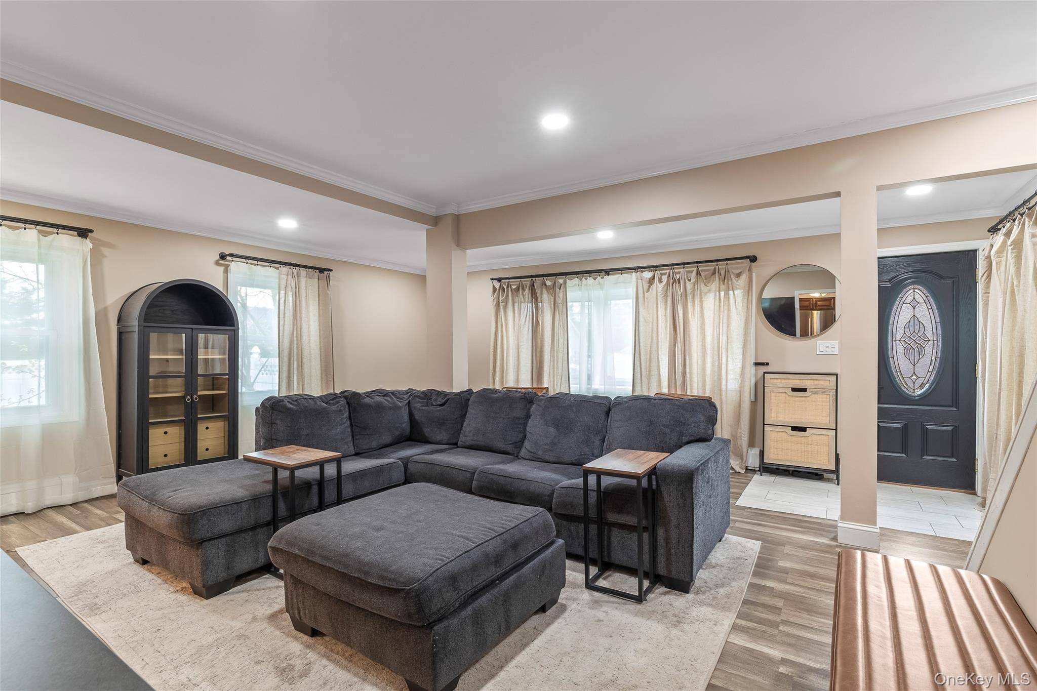 Casa de 3 Dormitorios en Venta en Lindenhurst - Nueva York - EE. UU. - 6
