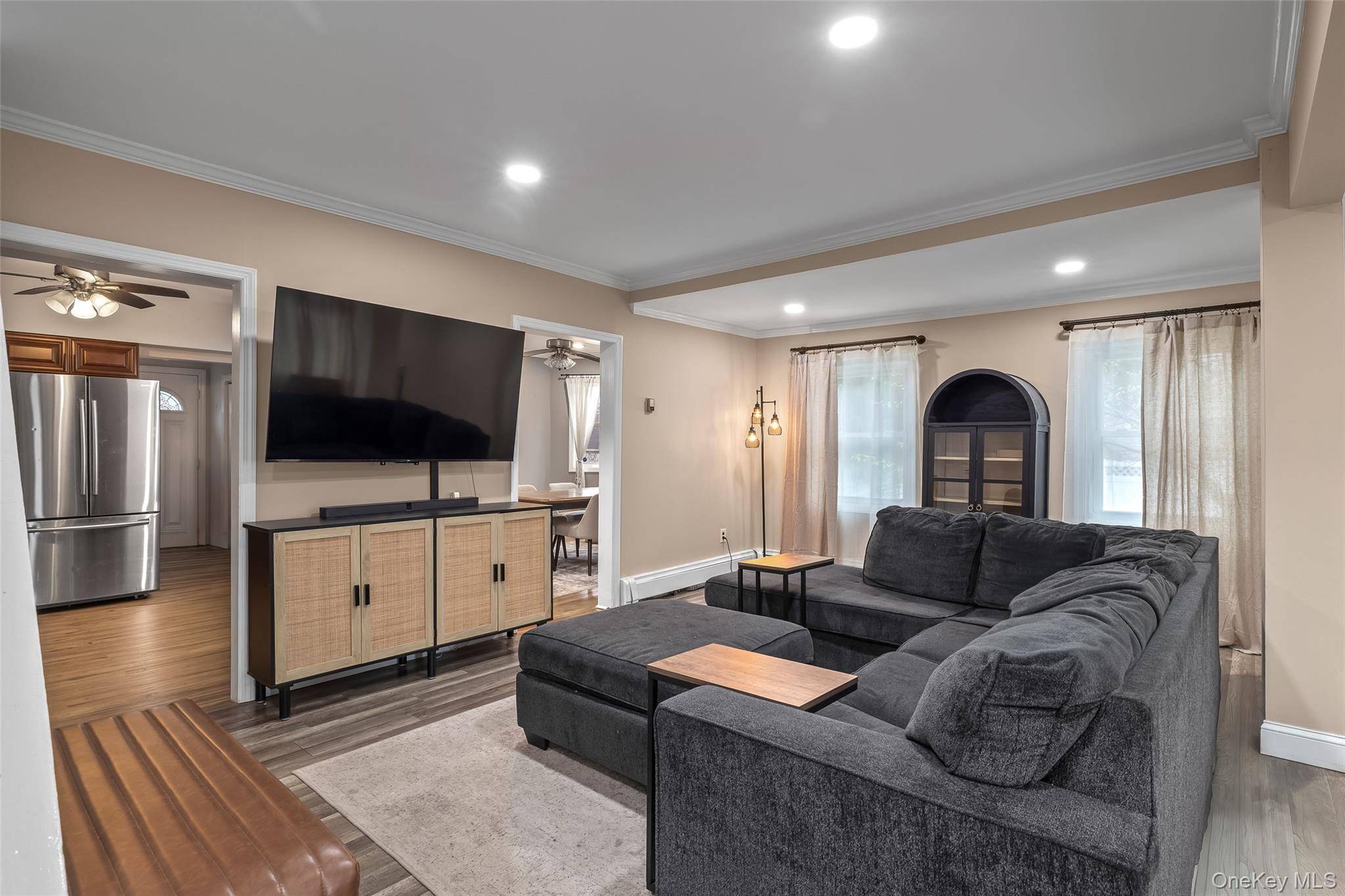 Casa de 3 Dormitorios en Venta en Lindenhurst - Nueva York - EE. UU. - 7