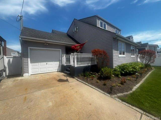 Casa com 3 Quartos à Venda em Lindenhurst - Nova Iorque - EUA - 4