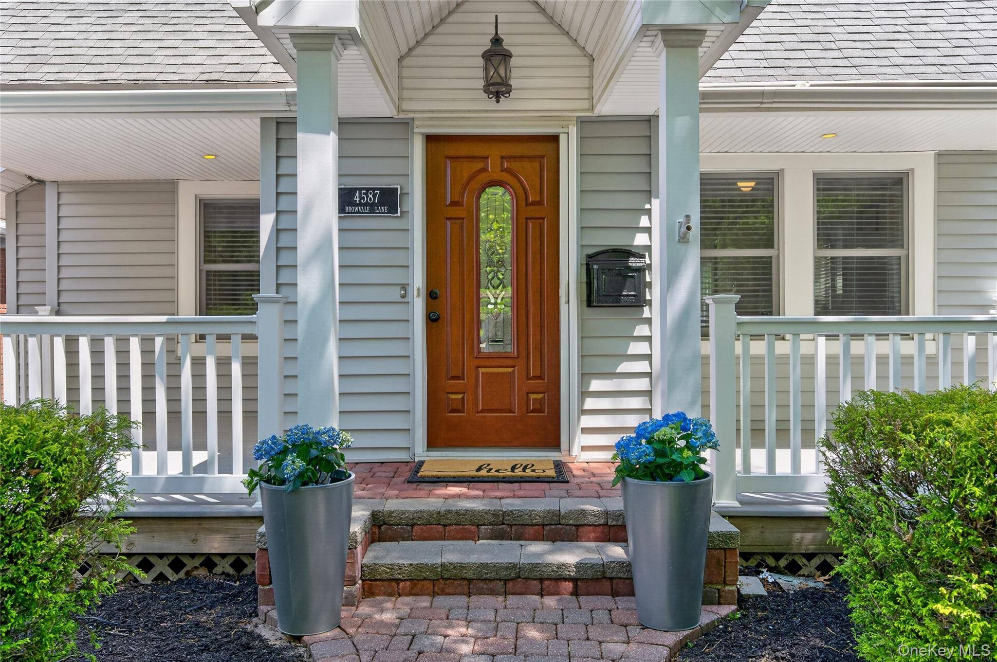 Casa de 3 Dormitorios en Venta en Little Neck - Nueva York - EE. UU. - 3
