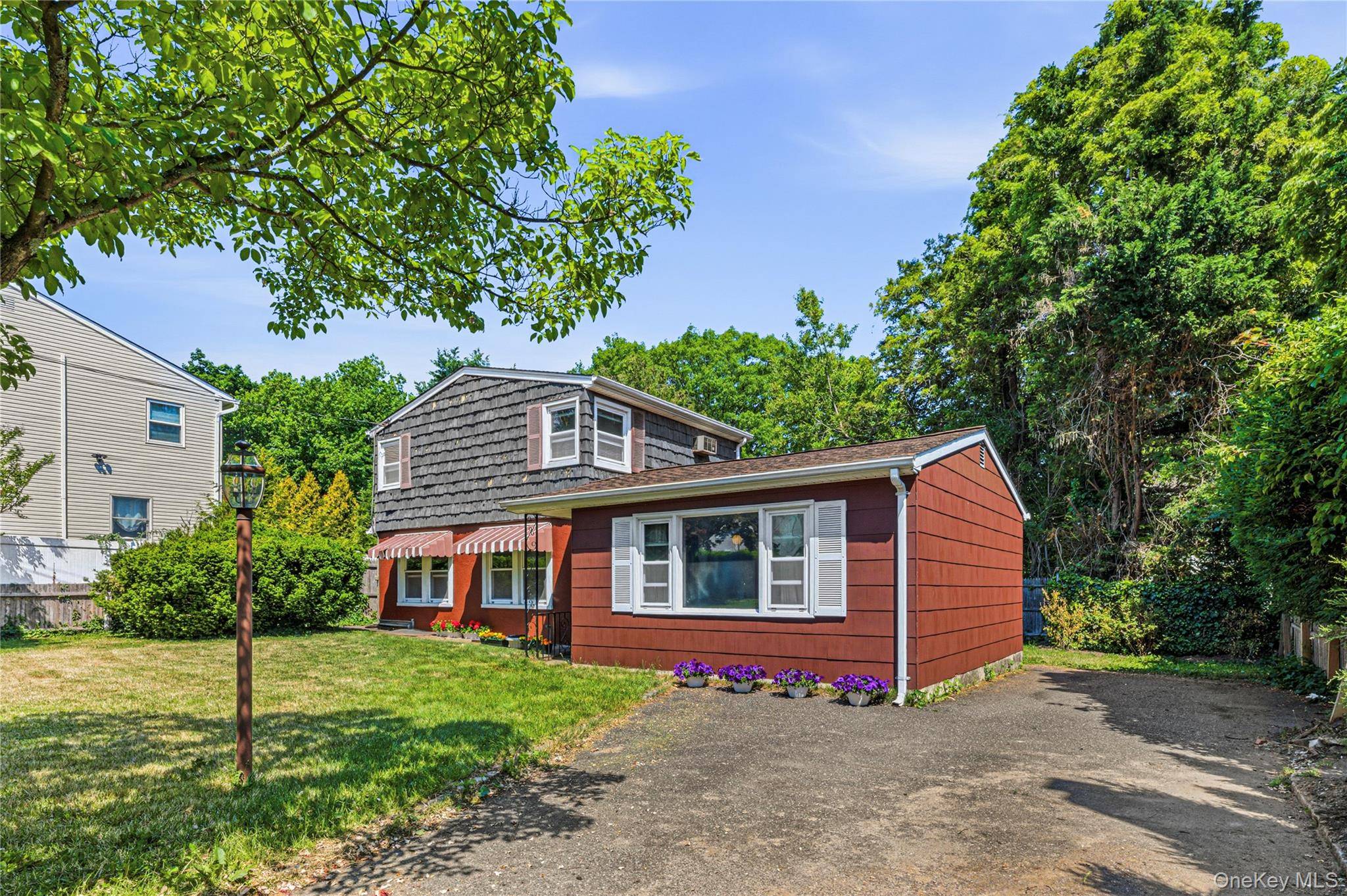 Casa com 3 Quartos à Venda em Locust Valley - Nova Iorque - EUA - 2