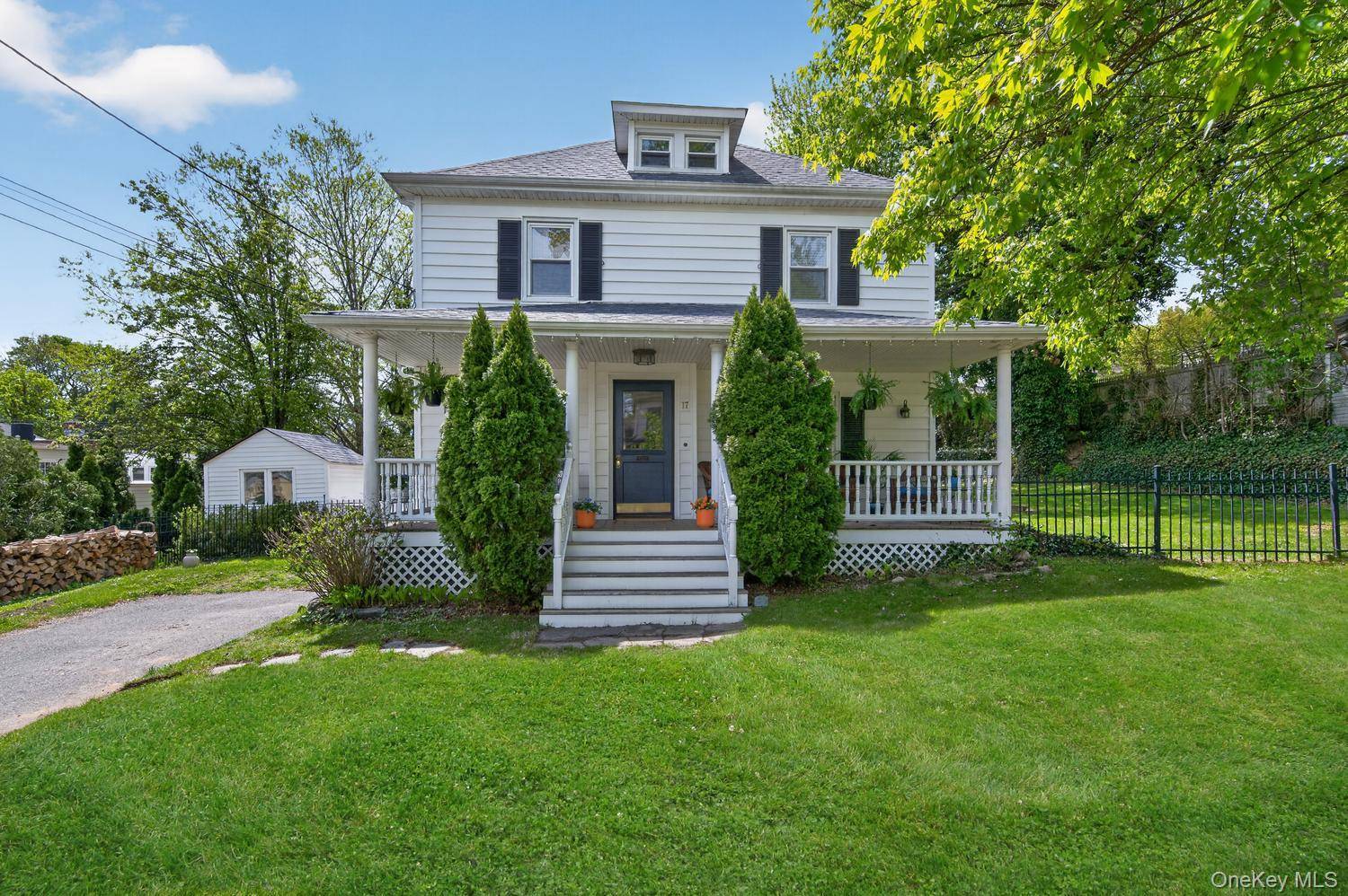 Casa com 3 Quartos à Venda em Locust Valley - Nova Iorque - EUA - 2
