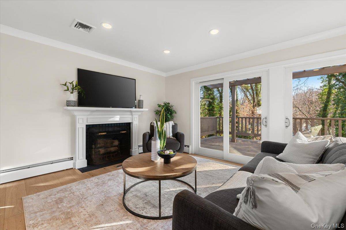 Casa de 3 Dormitorios en Venta en Locust Valley - Nueva York - EE. UU. - 6